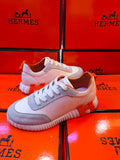 Hermes bouncing