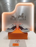 Hermes bouncing