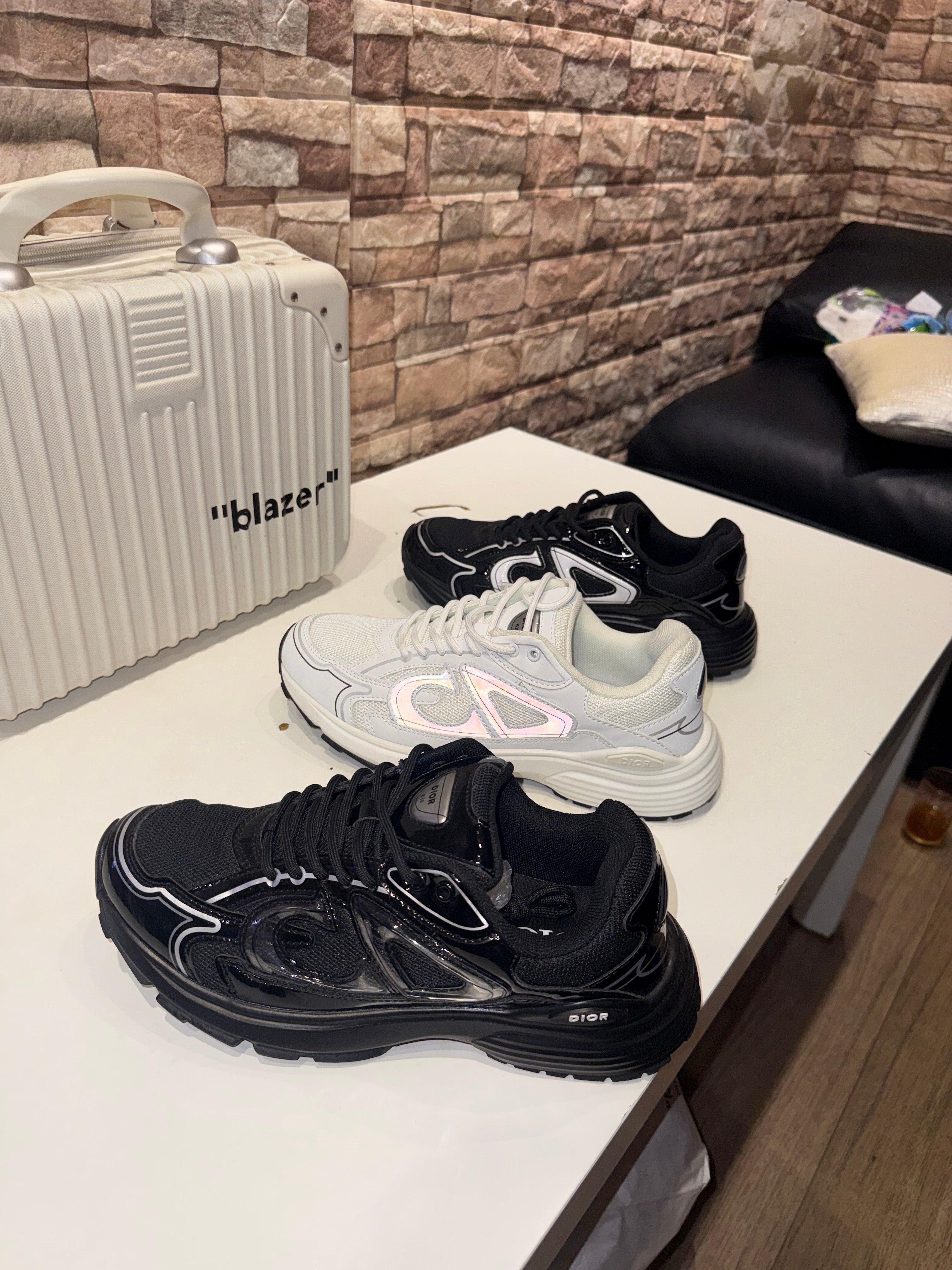 Dior b30