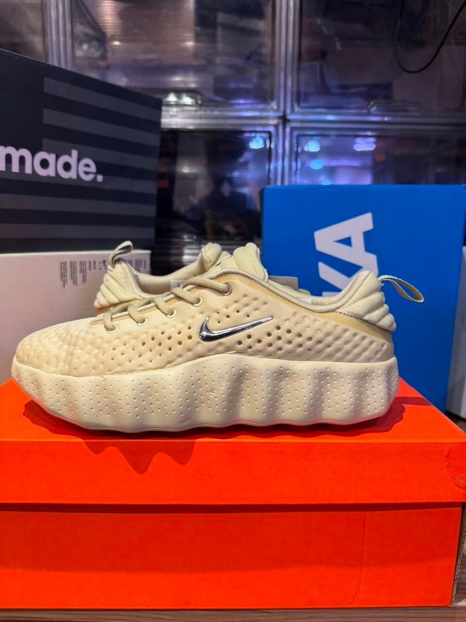 Nike mind 002
